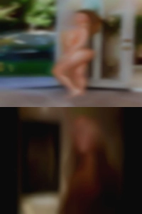 Girls flowing pussy mature women and guys hit me up.